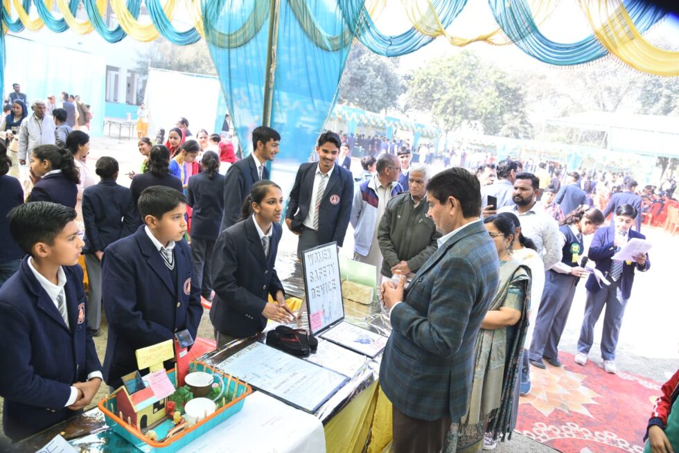 #SKM पब्लिक स्कूल में वार्षिक समारोह व शैक्षणिक प्रदर्शनी, शिक्षा-संस्कृति-नवाचार का अनूठा संगम
