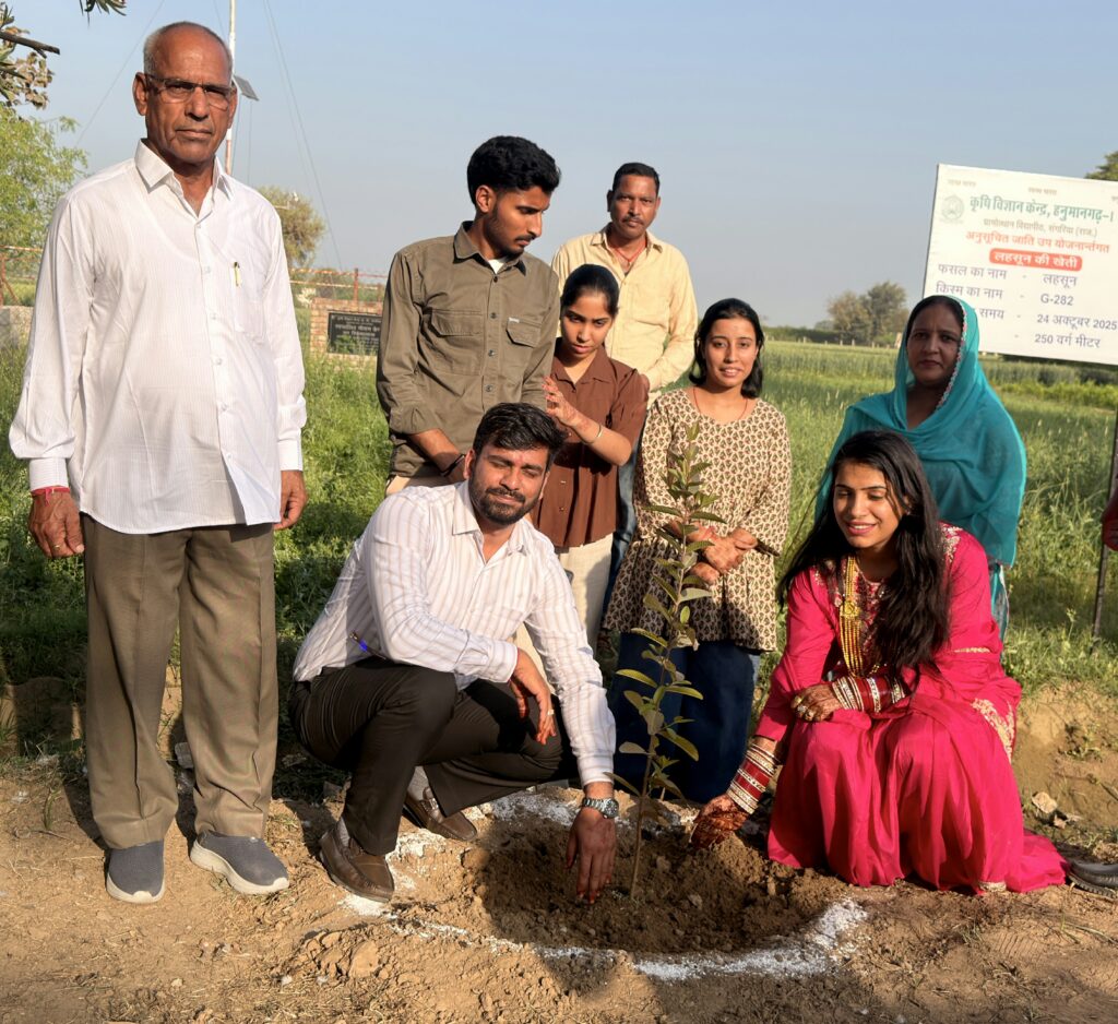 90 लाख की नौकरी छोड़ शुरू किया माइक्रोग्रीन्स स्टार्टअप, आज सालाना 1 करोड़ से ज्यादा का कारोबार